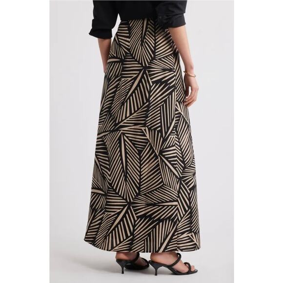 Nordstrom A-Line Maxi Skirt Size Medium - Picture 2 of 2